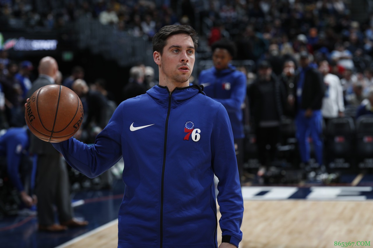 名记：TJ-麦康纳4年3500万续约步行者