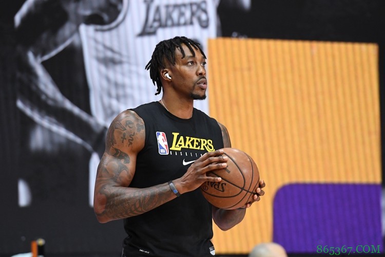 霍华德、阿里扎、艾灵顿和贝兹莫尔与湖人的合同皆为老将底薪