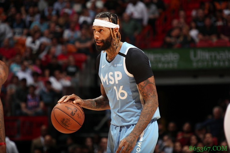 经纪人宣布:詹姆斯-约翰逊加盟篮网