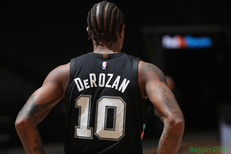 德罗赞：加入球队前拉文与武切维奇对我进行了招募