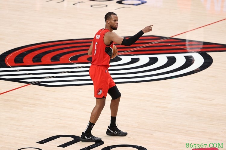 经纪人：胡德一年合约加盟雄鹿