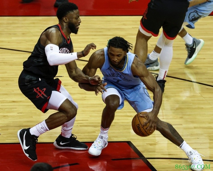 Shams：灰熊拒绝执行温斯洛下赛季1300万美元球队选项