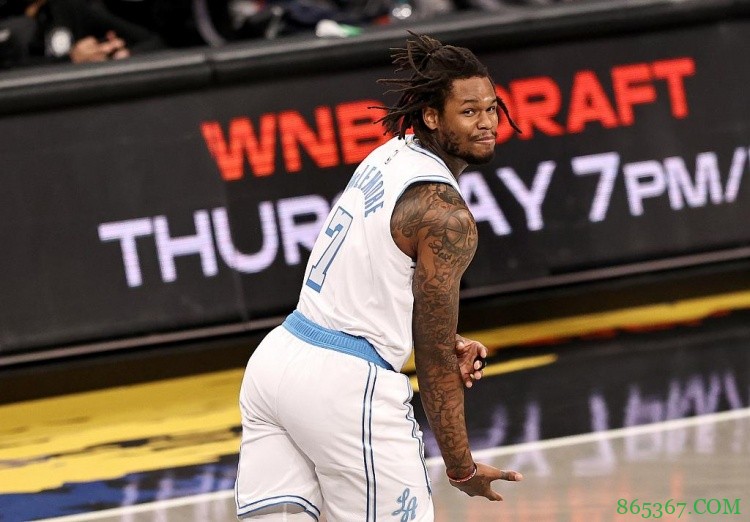 名记：本-麦克勒莫与开拓者签下一份合同