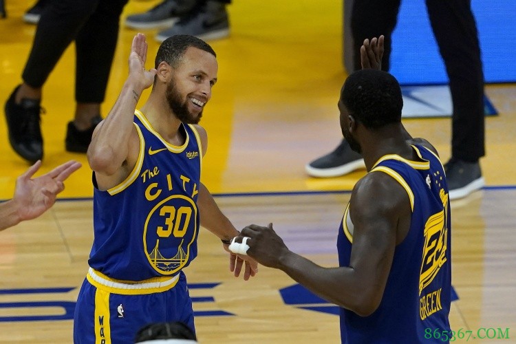 库里谈续约：这会助我实现生涯的所有目标 追梦4点就恭喜我了