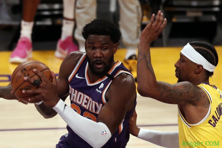 爆炸头的趋势？奇才新援波普拍定妆照 换了个新发型