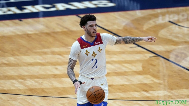 官方：鹈鹕用53号签换来76人二百万美元！