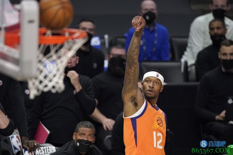 步行者官方：球队正式签下自由球员托里-克雷格