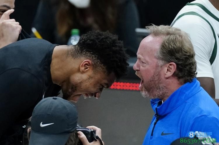 布登：建队可以有多种方式 但自己选中球员培养他带队夺冠最有趣