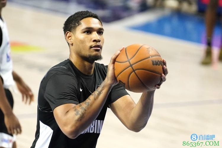 火箭官方：球队已签下前锋泰勒-贝和后卫戴申-尼克斯