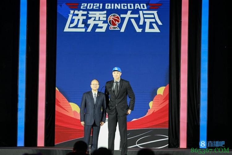 大发体育专访王翊雄:旅美经历让我受益良多 最喜欢的CBA球员是阿联