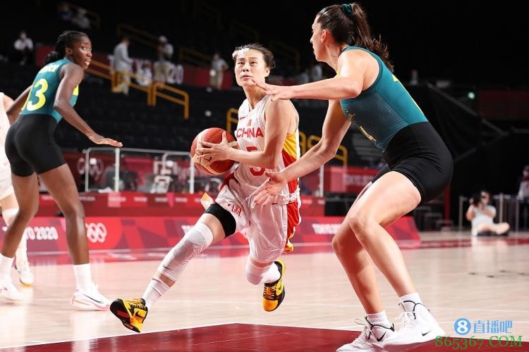 王思雨:只要穿着中国队队服 必定拼搏到最后一秒!