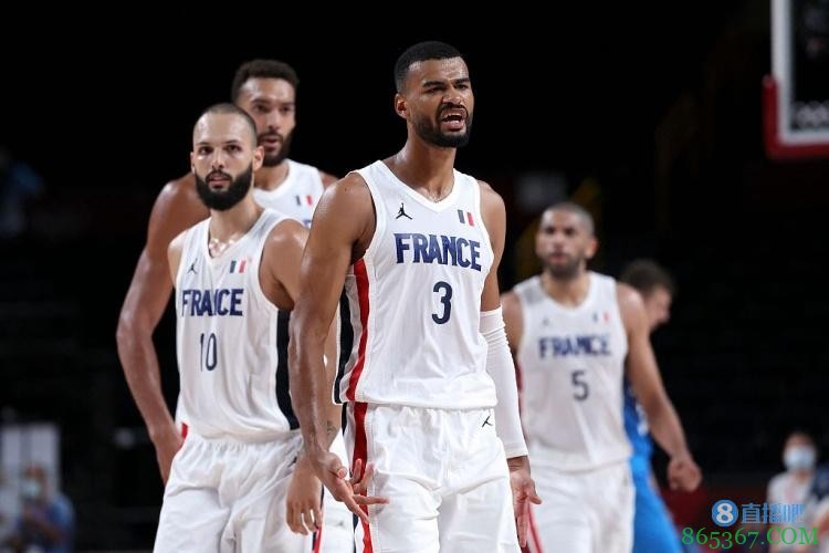 卢瓦乌全场贡献15分5板2断+致命三分球！