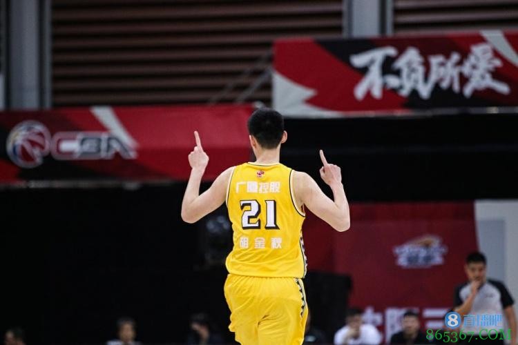 CBA晒胡金秋集锦 广厦：为人低调&实力出众 这样的大秋值得你爱