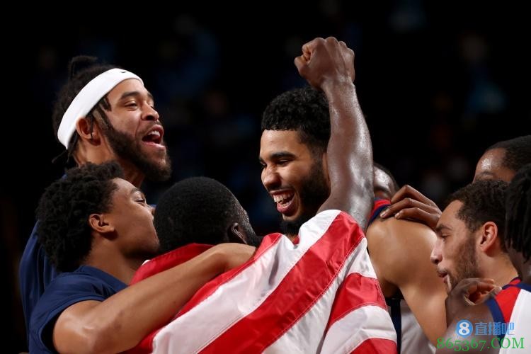 詹姆斯祝贺美国男篮夺金：恭喜大家@美国篮球?