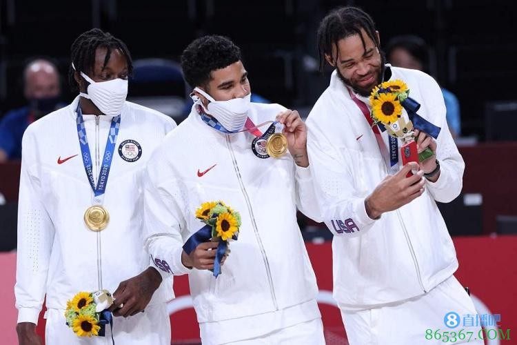 斯玛特：祝贺塔图姆赢得奥运金牌 为你和美国篮球感到骄傲