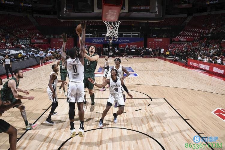 ?夏联-托马斯22分 夏普11+8 诺瓦22+6 篮网力克雄鹿