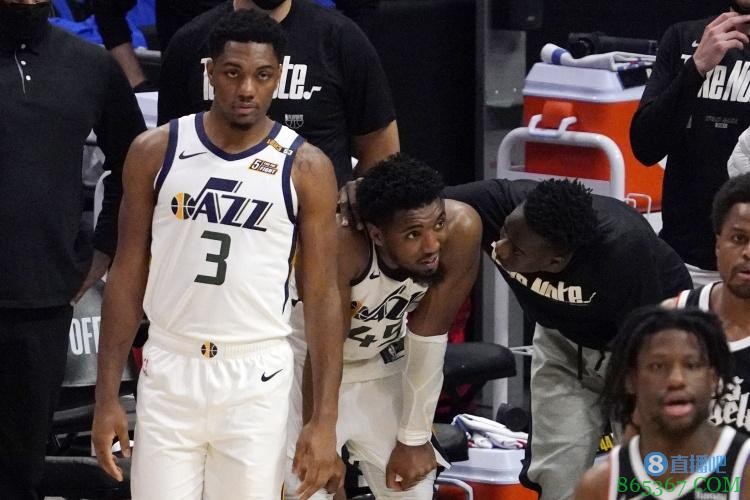 官方:爵士续约特伦特-弗雷斯特 双方签下一份双向合同