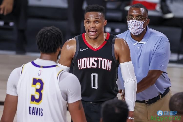 詹威合练 湖人新赛季如何排兵布阵？