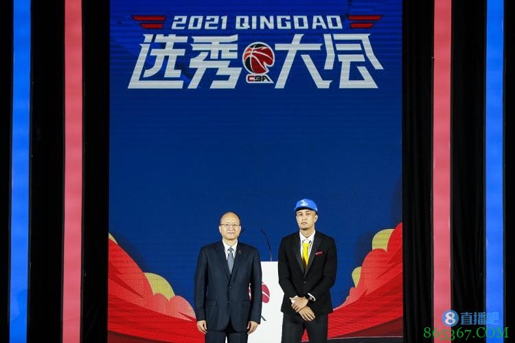 希望摘掉“综艺”标签 福建男篮新秀阿迪力:我的定位就是玩命干