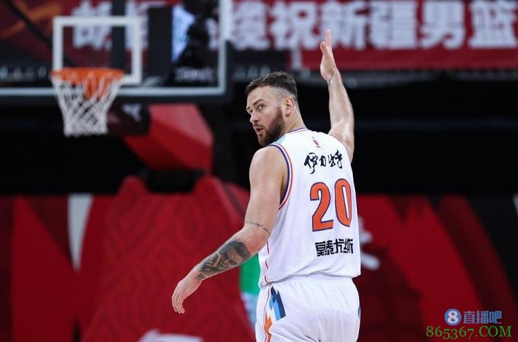 宋翔：莫泰的法甲合同有提前跳出条款 为其重返CBA提供可能性