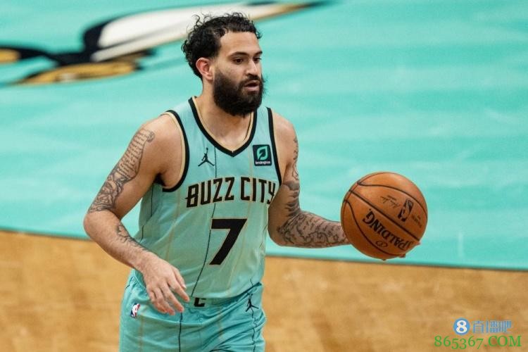 Shams：76人和格兰特-里勒签下一份双向合同