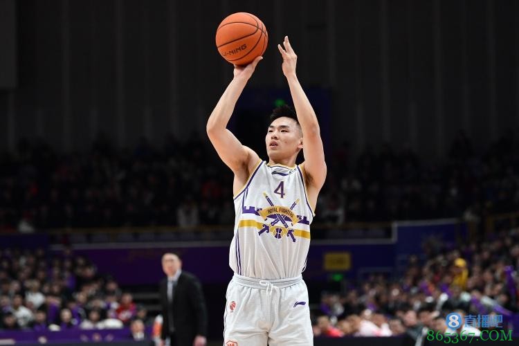 媒体人:孟博龙&曹飞目前均在山西队试训