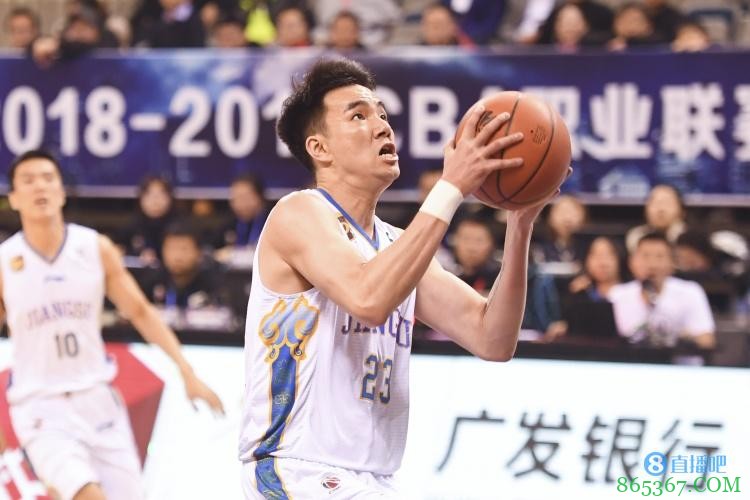 媒体人:孟博龙&曹飞目前均在山西队试训