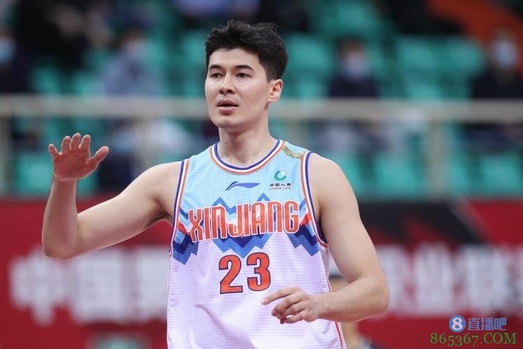 CBA官方：新疆男篮和7名球员完成续约 阿不都沙拉木5年顶薪