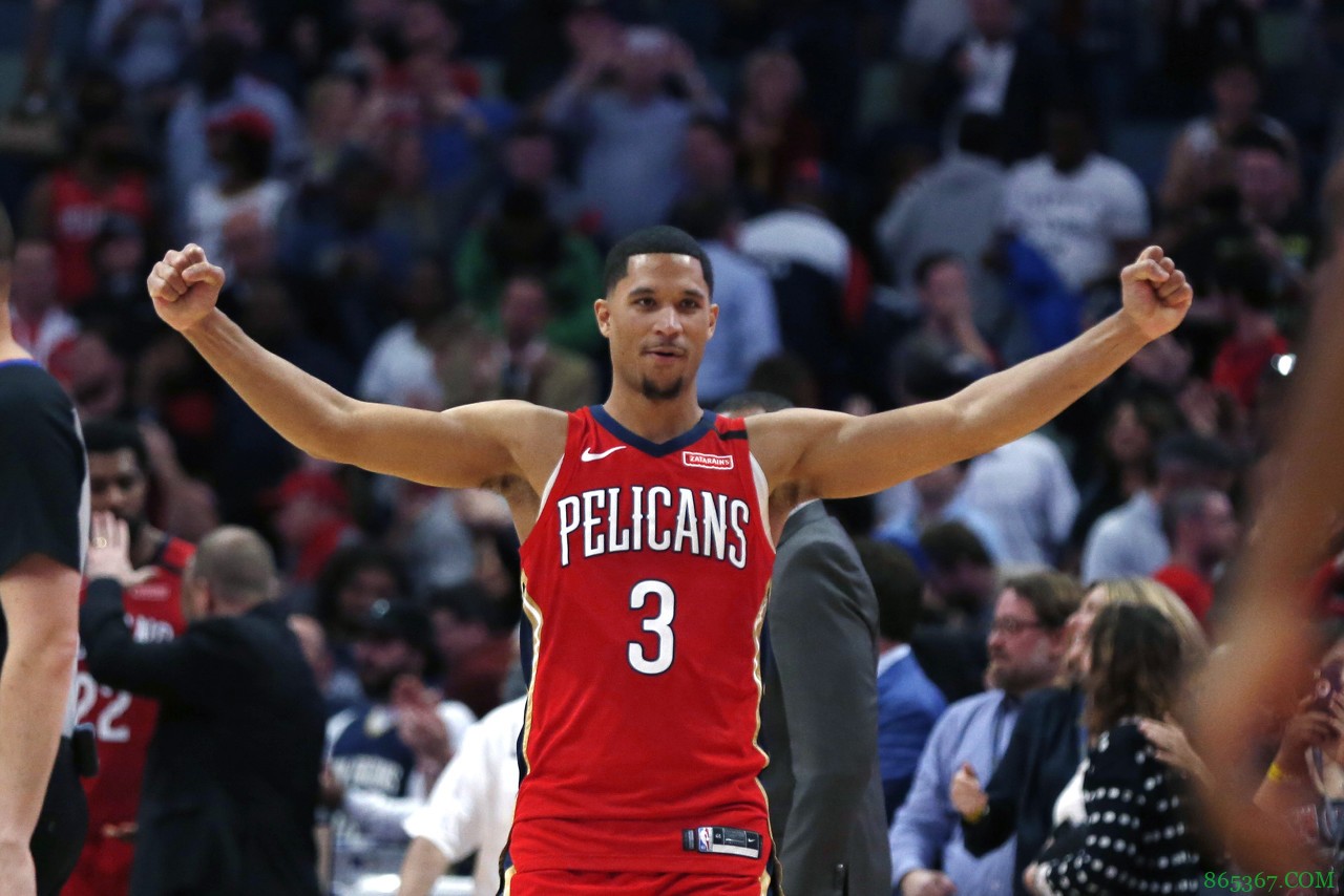 约什-哈特上赛季场均8篮板 后卫球员中仅次于威少