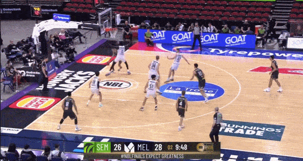 新东家东南墨尔本凤凰 与周琦是天作之合？