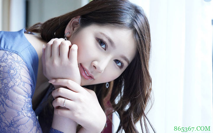 青田悠华JUL-712 E奶新人演技一流