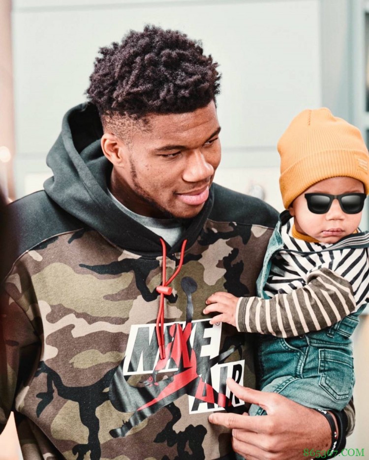 字母哥：我知道现在接种疫苗会让我和家人保持安全