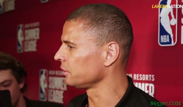 湖人助教迈尔斯-西蒙被任命为南湾湖人主帅 将为球队发掘年轻球员