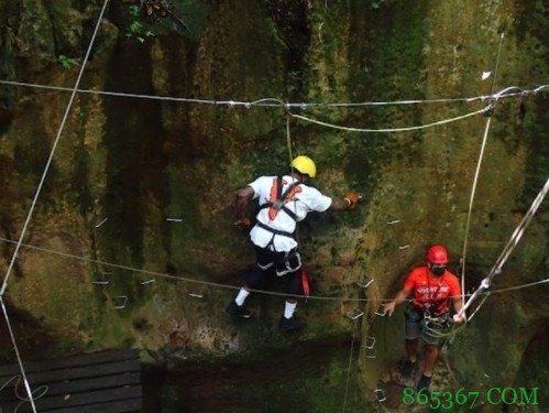 布莱德索晒参与攀岩图:我再也不玩这个了!