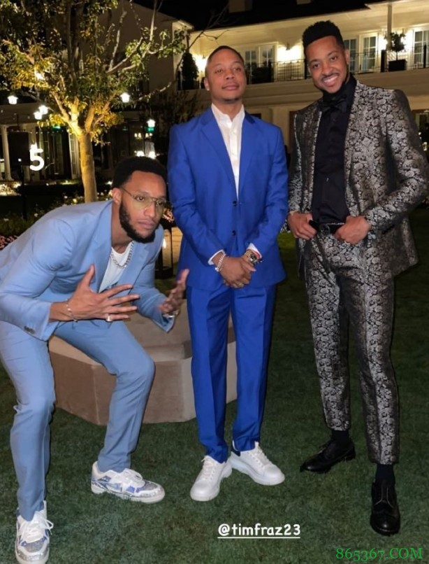 利拉德举办婚礼 CJ&德罗赞&特纳等人出席祝贺~