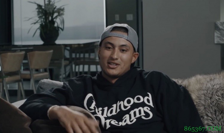 库兹马：在湖人需要立刻赢球 这与发展年轻球员不可兼得