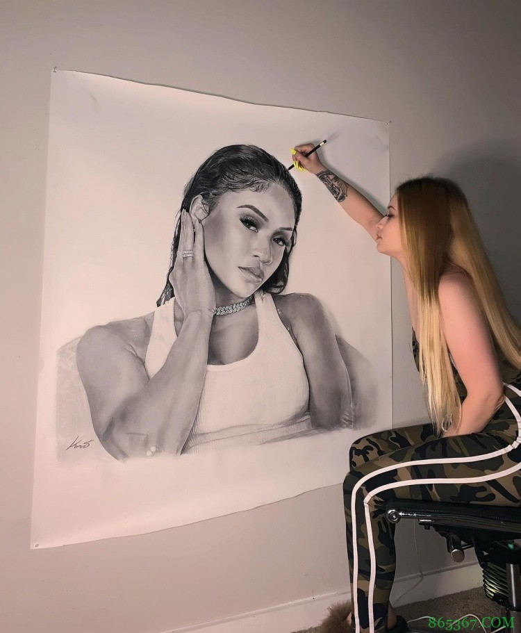 有、小帅！美女艺术家晒杜兰特素描像：?