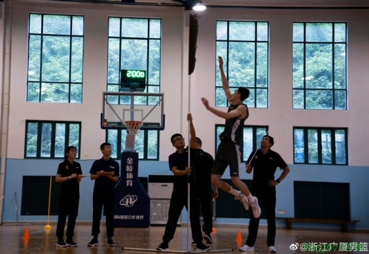 广厦官方：体测一切顺利 全员通过顺利上岗