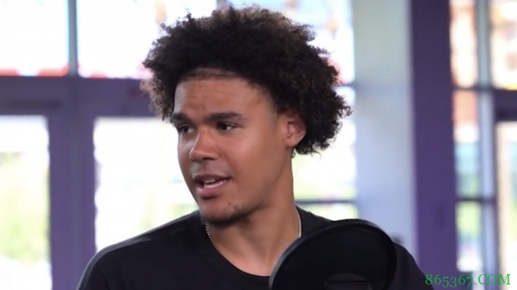 卡梅隆-约翰逊:下赛季希望有更多持球进攻 会继续提高防守