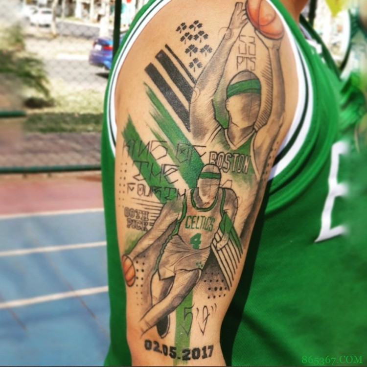 球迷晒小托马斯文身：你激励着我和其他许多人一直努力奋斗