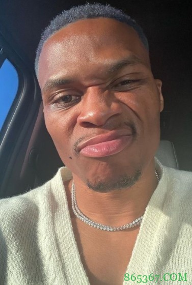 威少社媒晒照：随便来点WHYNOT主题的照片