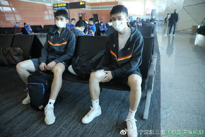 即将开启全运卫冕之旅！辽宁男篮今日乘机飞往西安