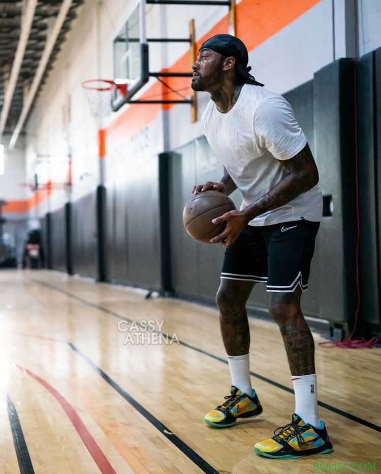 沃尔晒训练照:我知道谁在那里或不在 西蒙斯评论:事实正是如此