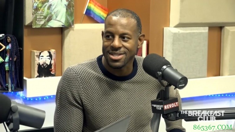 一哥:库里为篮球带来了变革 他让球员敢于在打球的同时享受比赛