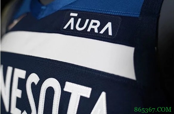 美媒：森林狼与数字安全供应商Aura达成一份多年球衣广告合同