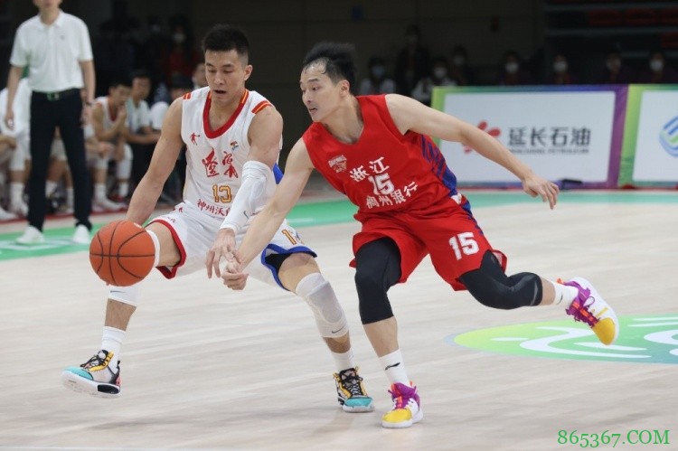 ?郭艾伦31分 周琦20+15+5帽 吴前19+4断 辽宁力克浙江杀入决赛