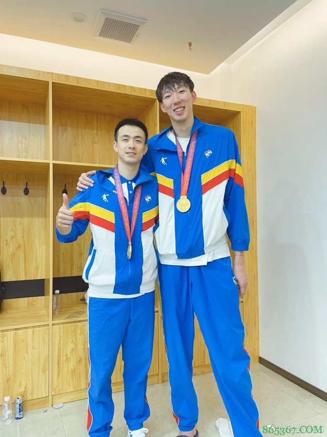 夸一夸！凤凰队：周琦率领辽宁夺冠 我们的大个子爆砍13+17