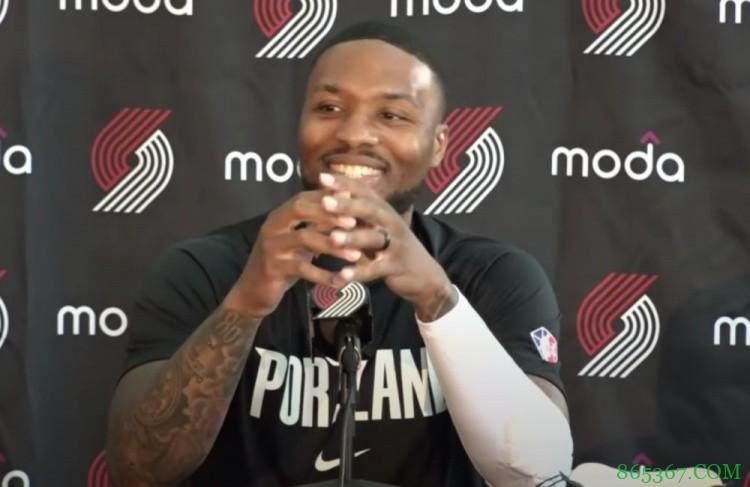 利拉德:新赛季我们将继续保持竞争力 没必要为了改变而改变