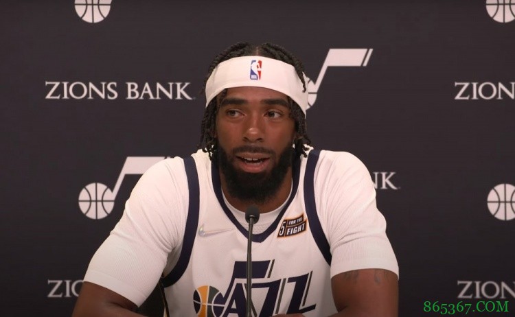 康利：在训练营通常需要与年轻球员确认许多细节 但这支球队不用