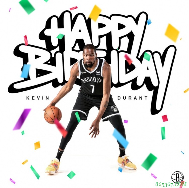 纳什:今天我们让新秀们唱了生日歌&买了蛋糕给杜兰特庆生